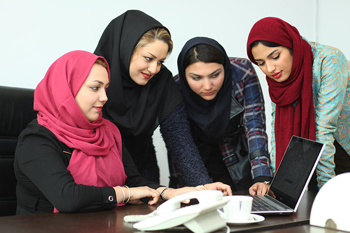 استخدام کارشناس فروش